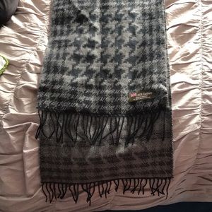 Grey and black cashmere scarf